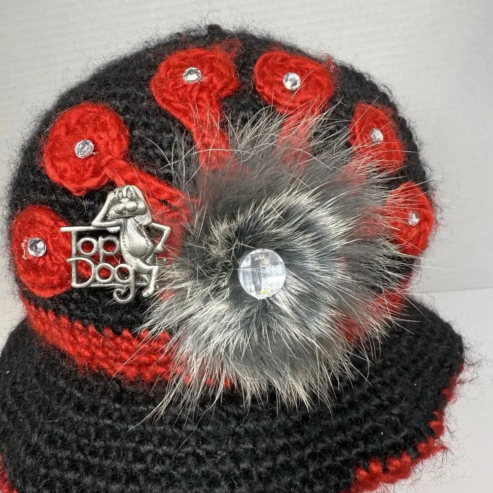 Vintage Black And Red Crocheted Embellishment Hat With Top Dog Removable Brooch - Picture 5 of 7